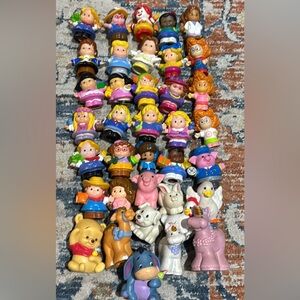 Fisher price, 37 people
Good - fair - loved condition